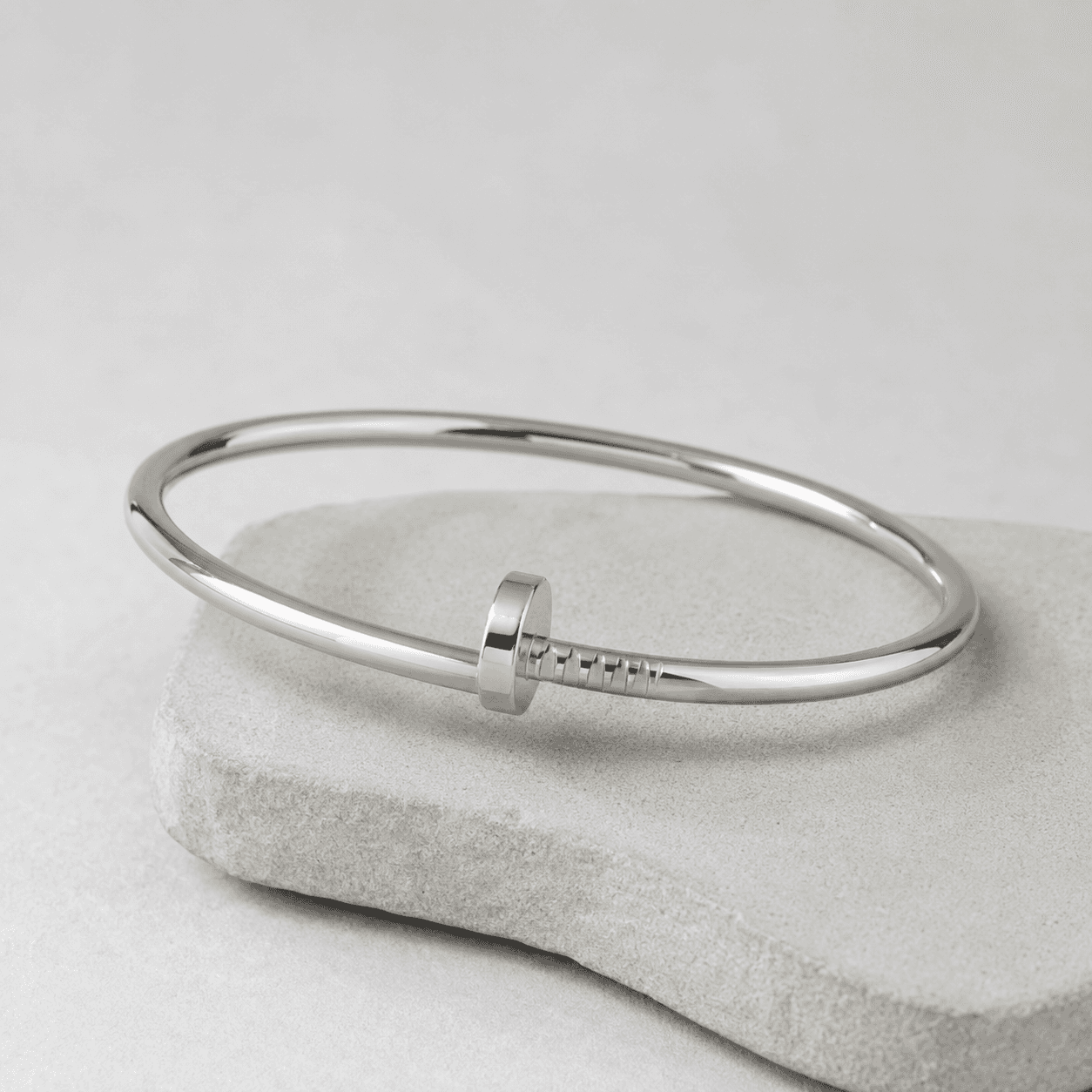 Bracelete Prego em Aço Prateado