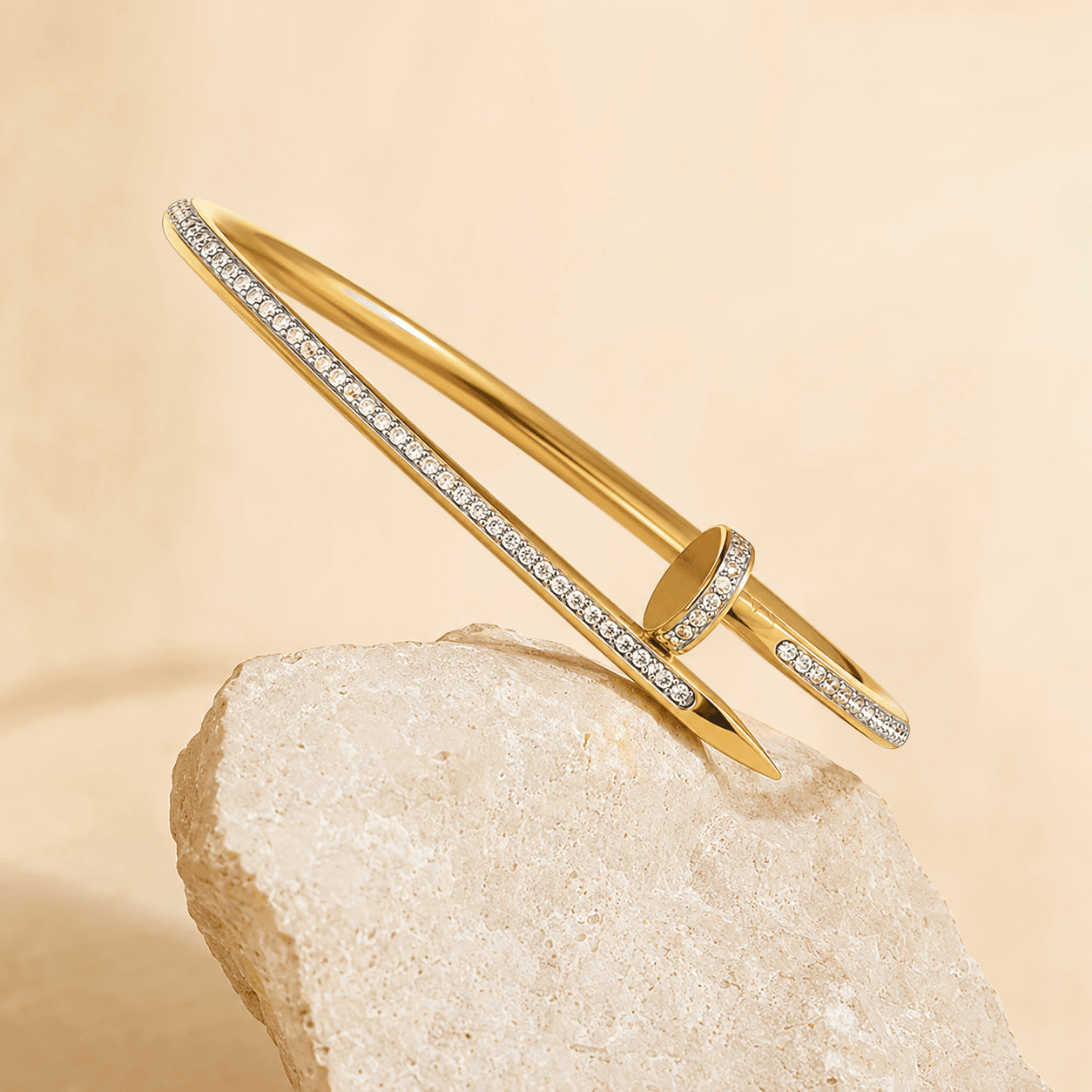 Bracelete Prego Cravejado Banhado a Ouro - imagem 2