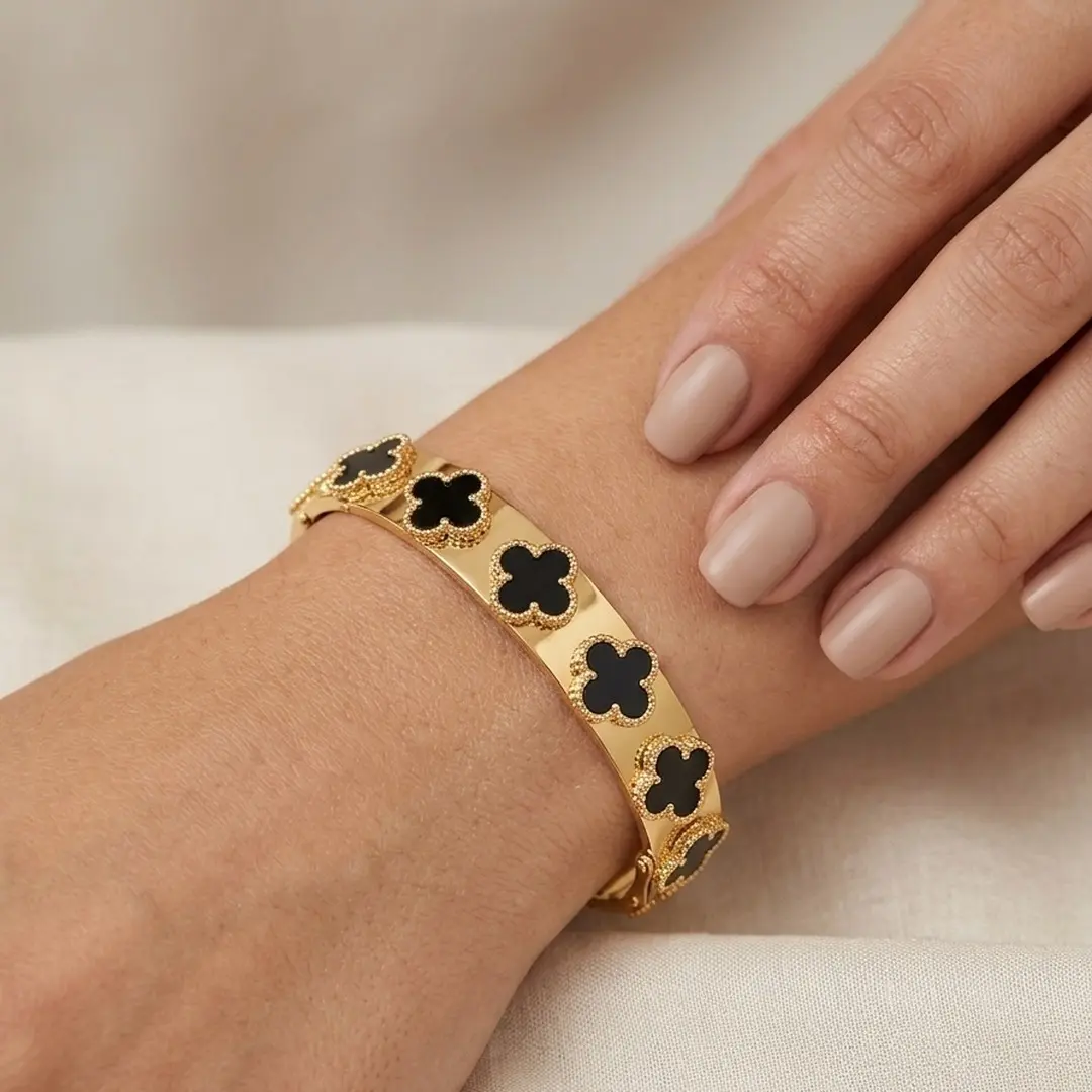Bracelete Trevos Banhado a Ouro