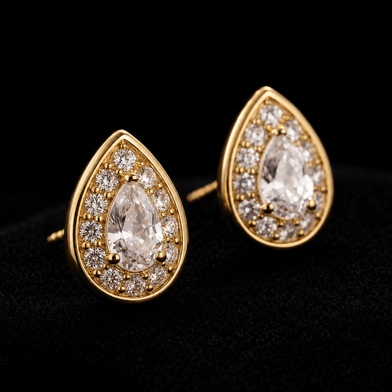 Brinco Gota Cravejado Banhado a Ouro 18k - imagem 2