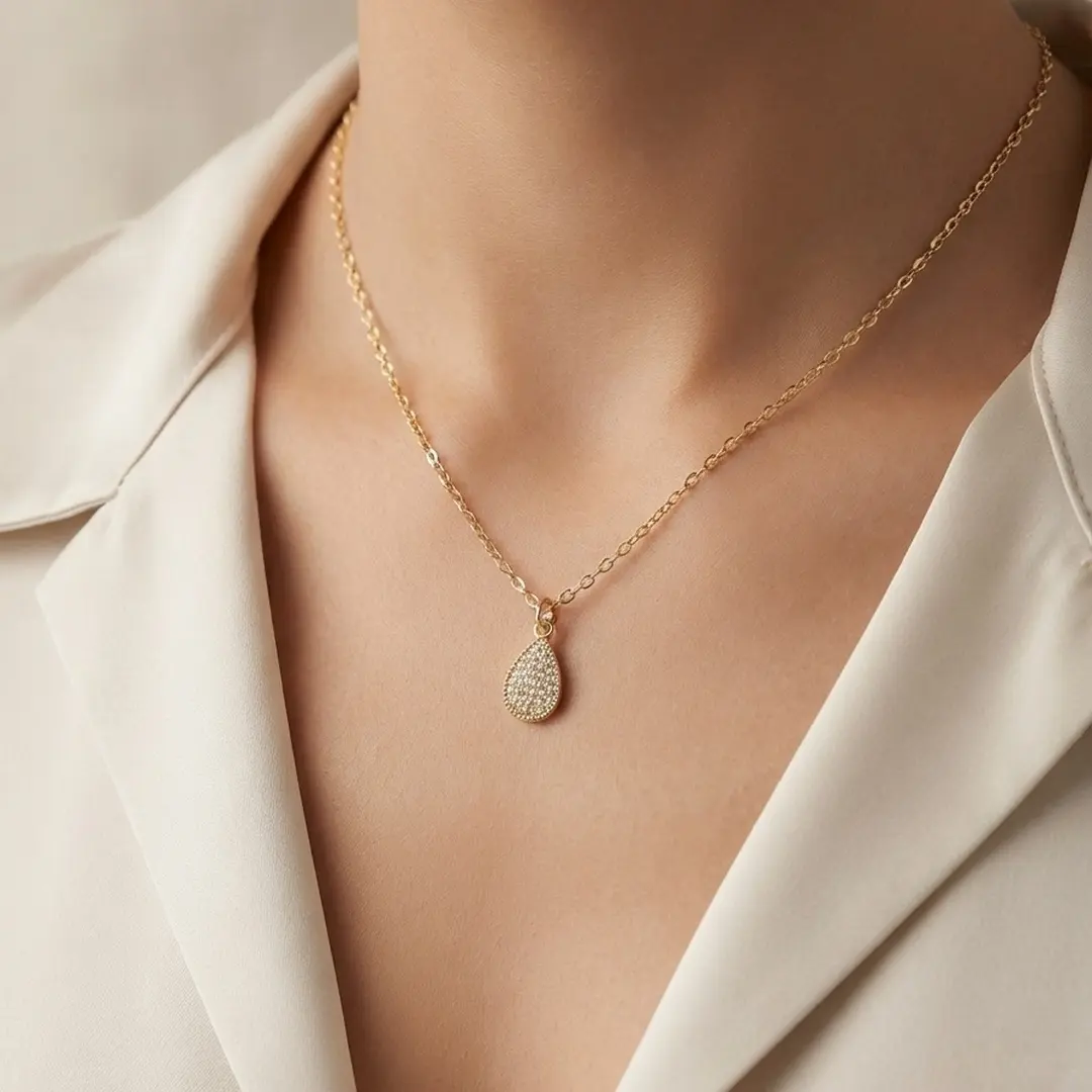 Colar Gota Cravejado Banhado a Ouro 18k - imagem 4